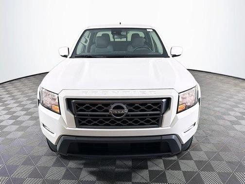 Glacier White 2023 Nissan Frontier SV