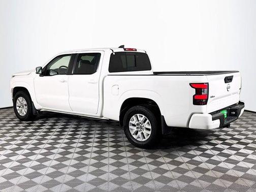 Glacier White 2023 Nissan Frontier SV