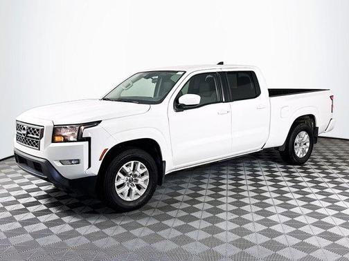 Glacier White 2023 Nissan Frontier SV