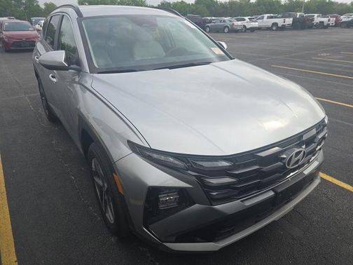 Shimmering Silver 2026 Hyundai TUCSON SEL