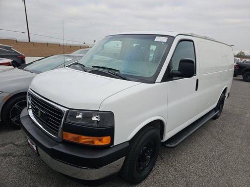 Summit White 2017 GMC Savana 2500 Work Van