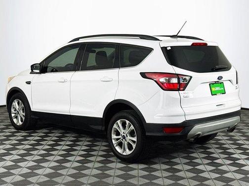 Oxford White 2018 Ford Escape SE