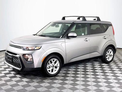 Steel Gray 2022 Kia Soul LX