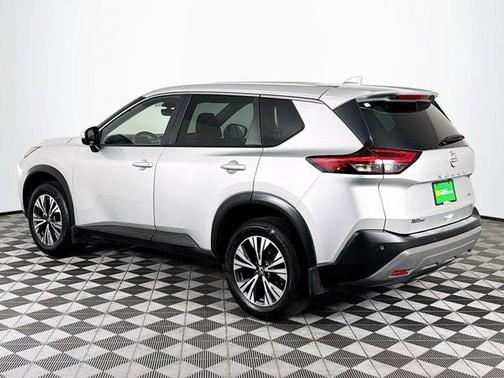 Brilliant Silver Metallic 2023 Nissan Rogue SV