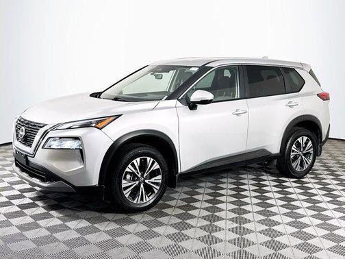 Brilliant Silver Metallic 2023 Nissan Rogue SV
