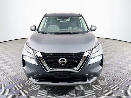 Gun Metallic 2022 Nissan Rogue SV
