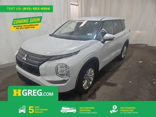 2024 Mitsubishi Outlander ES