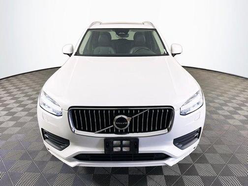 2023 Volvo XC90 B5 Core
