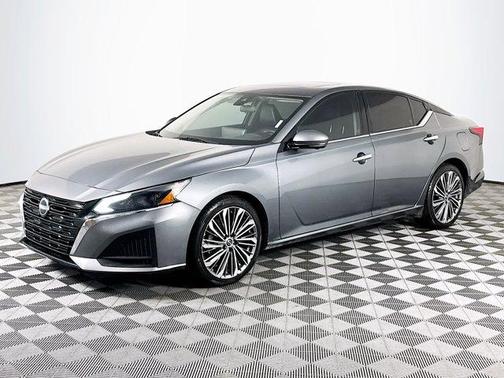 Gun Metallic 2023 Nissan Altima 2.5 SL