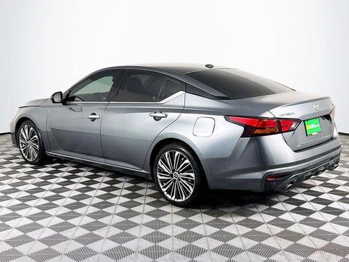 Gun Metallic 2023 Nissan Altima 2.5 SL