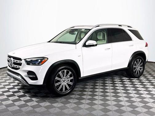White 2025 Mercedes-Benz GLE 450e 4MATIC