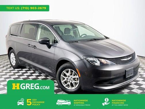 2022 Chrysler Voyager LX