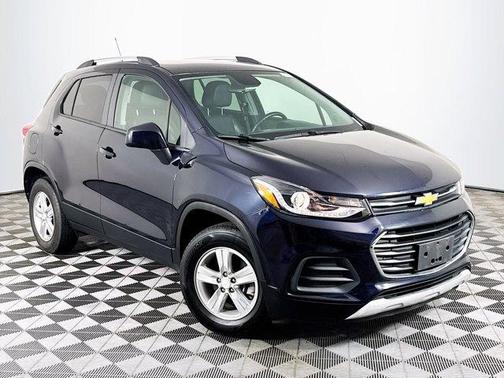 Midnight Blue Metallic 2021 Chevrolet Trax LT