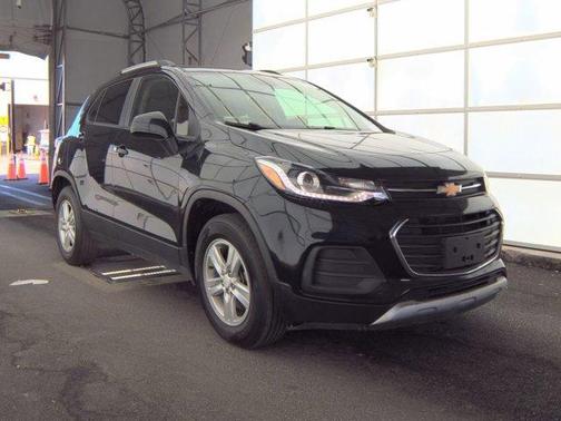 Midnight Blue Metallic 2021 Chevrolet Trax LT
