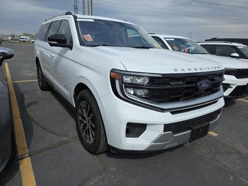 Oxford White 2025 Ford Expedition Max Platinum