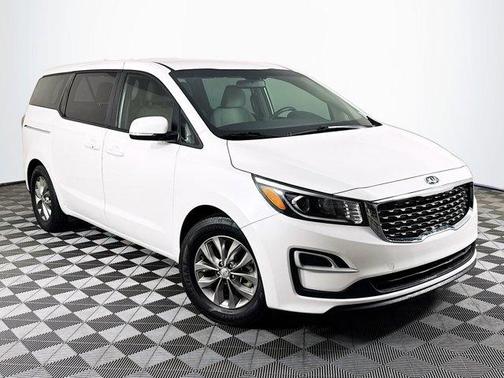 Snow White Pearl 2020 Kia Sedona LX