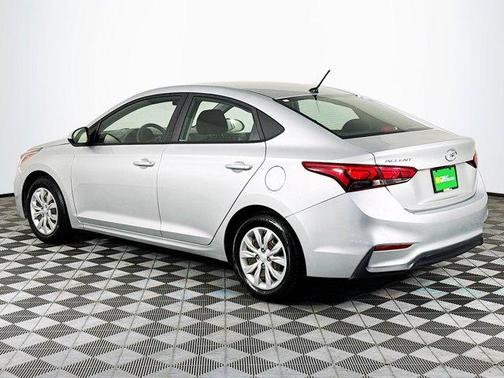2020 Hyundai Accent SE