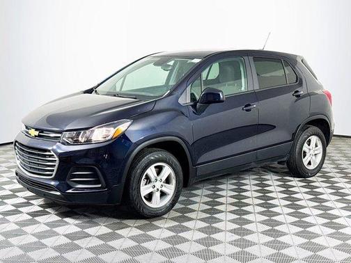 Midnight Blue Metallic 2021 Chevrolet Trax LS