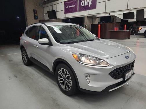 2020 Ford Escape SEL