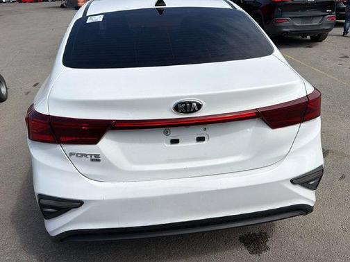 Clear White 2021 Kia Forte FE