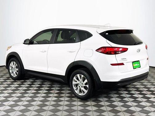 White Cream 2021 Hyundai TUCSON SE