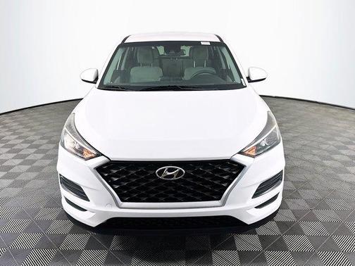 White Cream 2021 Hyundai TUCSON SE