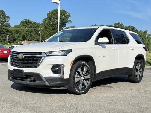2022 Chevrolet Traverse LT Leather