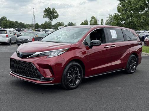 2024 Toyota Sienna XSE 7 Passenger