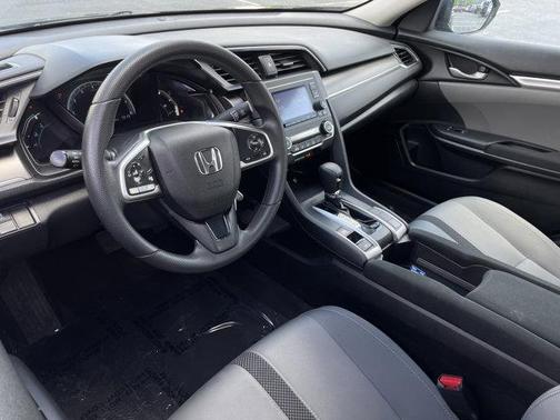 Photo 5 of 29 of 2021 Honda Civic LX