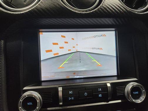 2021 Ford Mustang EcoBoost