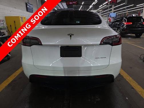 2024 Tesla Model Y Long Range Dual Motor All-Wheel Drive