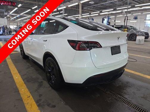 2024 Tesla Model Y Long Range Dual Motor All-Wheel Drive