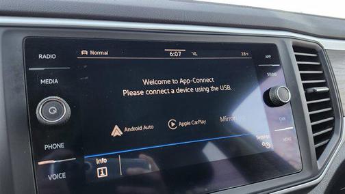 2021 Volkswagen Atlas 3.6L SE w/Technology