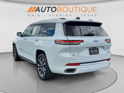 Bright White Clearcoat 2023 Jeep Grand Cherokee L Overland