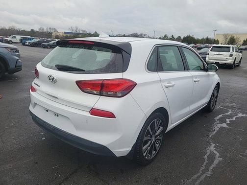 2018 Hyundai Elantra GT Base