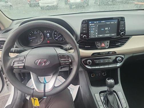 2018 Hyundai Elantra GT Base