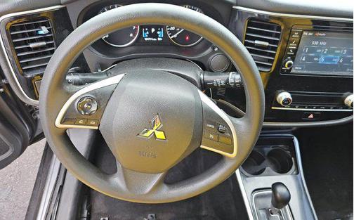 2020 Mitsubishi Outlander ES