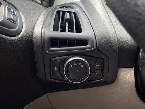 2016 Ford Focus SE for sale in Columbus, OH - image 14