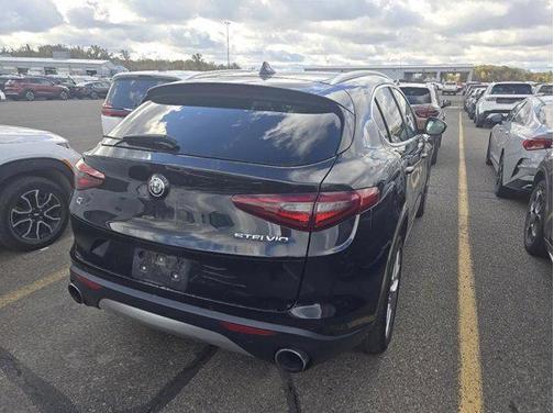 2018 Alfa Romeo Stelvio Base