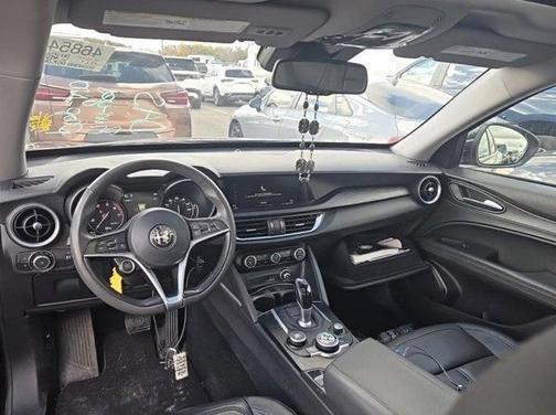 2018 Alfa Romeo Stelvio Base