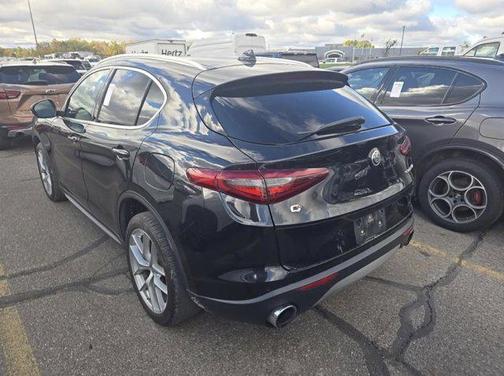 2018 Alfa Romeo Stelvio Base