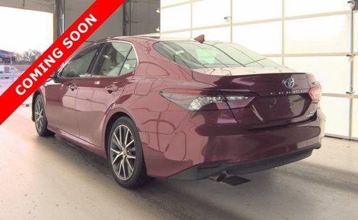 2021 Toyota Camry Hybrid XLE