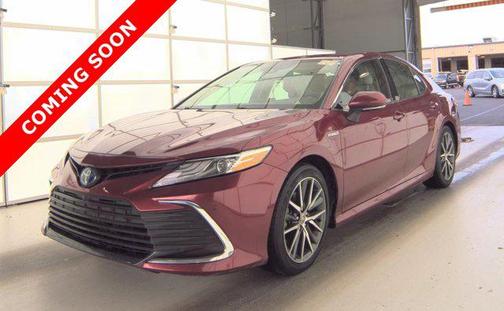 2021 Toyota Camry Hybrid XLE