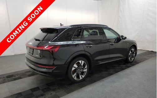 2021 Audi e-tron Premium