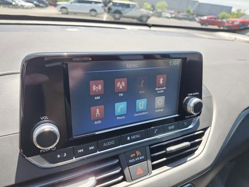 Super Black 2022 Nissan Altima S FWD