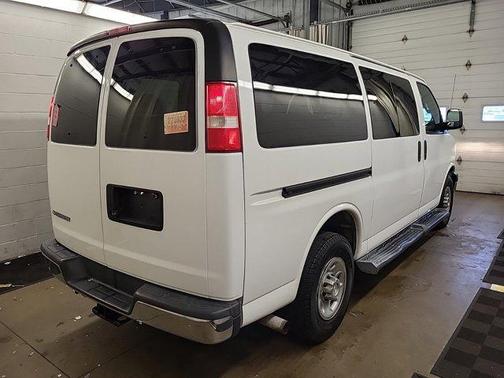 2017 Chevrolet Express 3500 LT