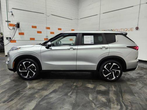2023 Mitsubishi Outlander SE Special Editiont S-AWC