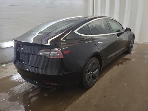 2019 Tesla Model 3 Standard Range