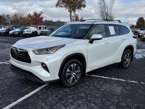 2022 Toyota Highlander XLE