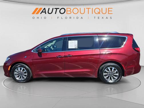 Velvet Red Pearlcoat 2021 Chrysler Pacifica Hybrid Touring L